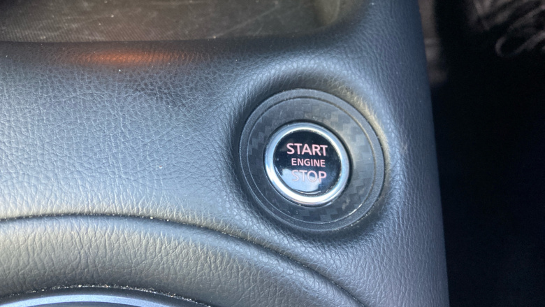 Nissan Juke 1.0 DiG-T 114 Tekna 5dr DCT Petrol Hatchback